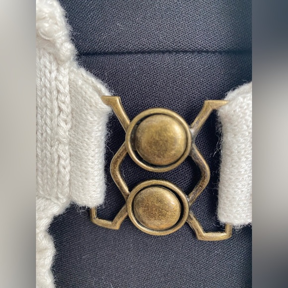 Left on Houston sweater vest! - Picture 2 of 11